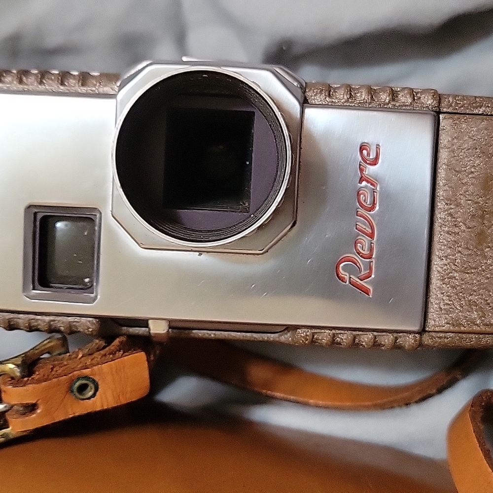 Vintage revere 8 mm movie camera circa 1950s - Picture 6 of 7